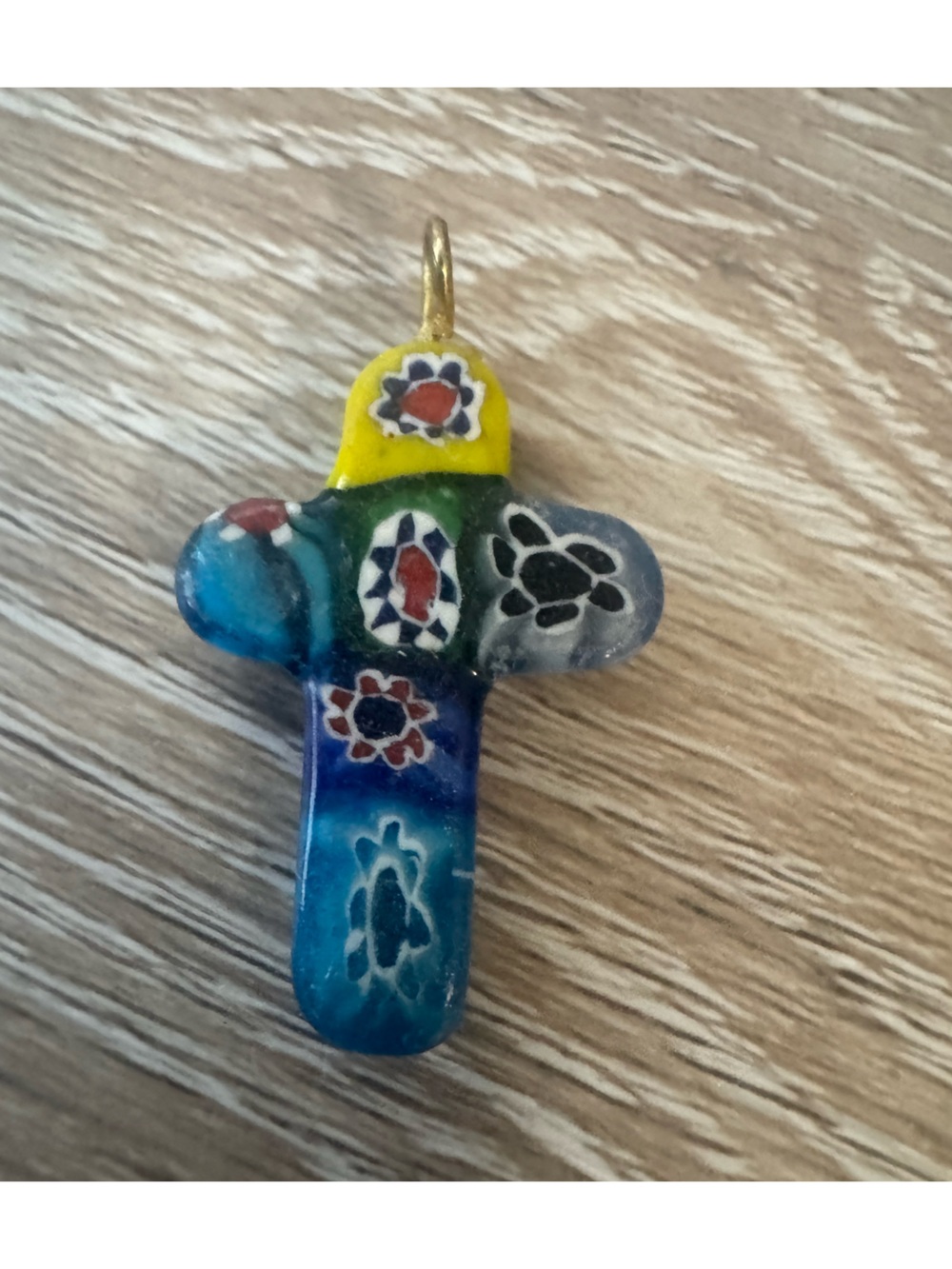 Murano glass cross pendant